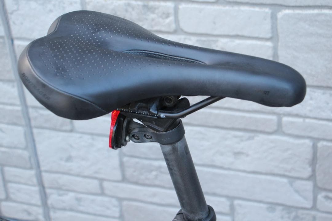 引き取り限定♪TREK♪FX2♪油圧式ディスクブレーキ♪軽量クロスバイク♪