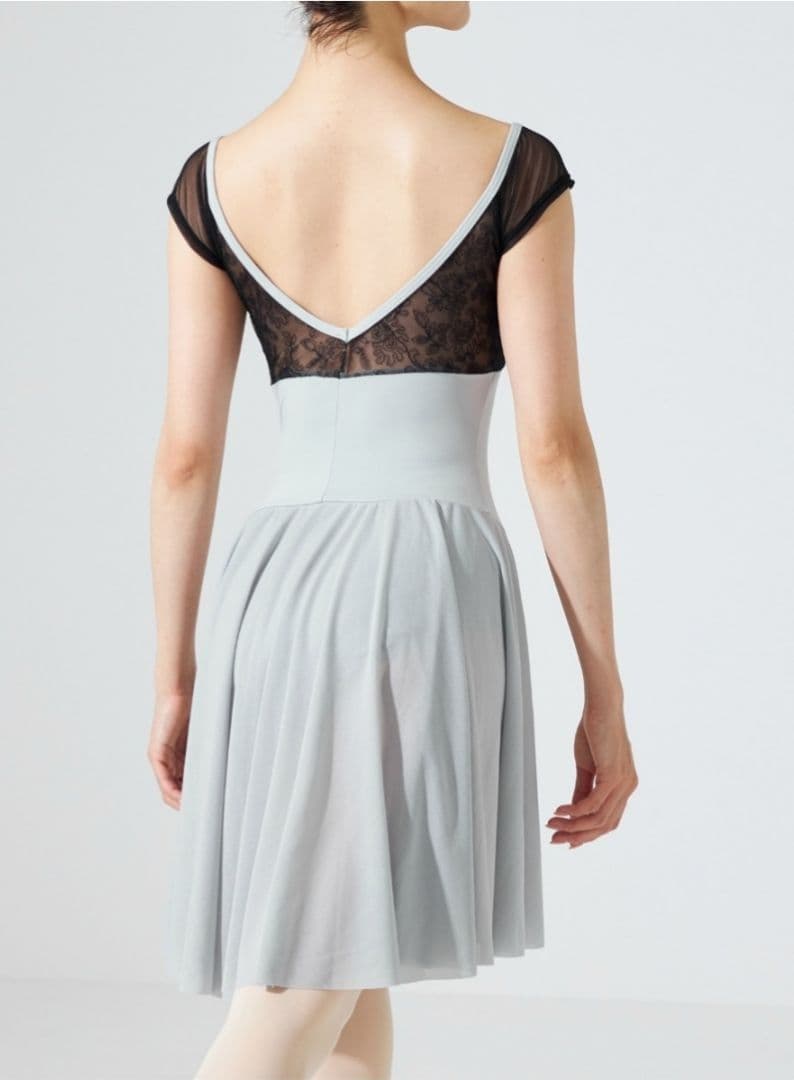 チャッコト 新品　スカート付き　レオタード　アッシュグレー　Sサイズ