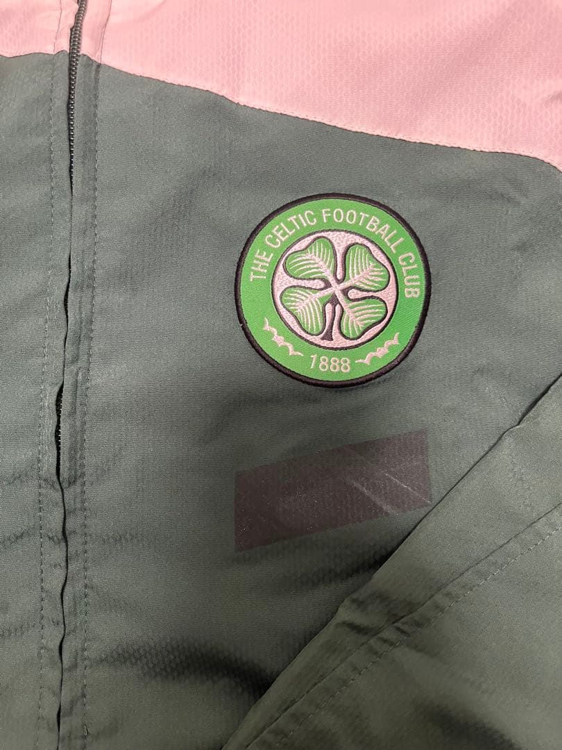 美品！激レアセットアップ！！セルティック　ナイロンジャケット 緑/白
