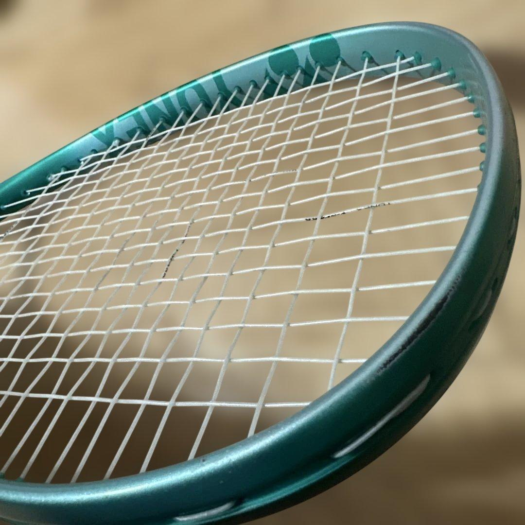 dragonです　美品　ヨネックス　ボルトレイジ７Ｖ　02-VR7V