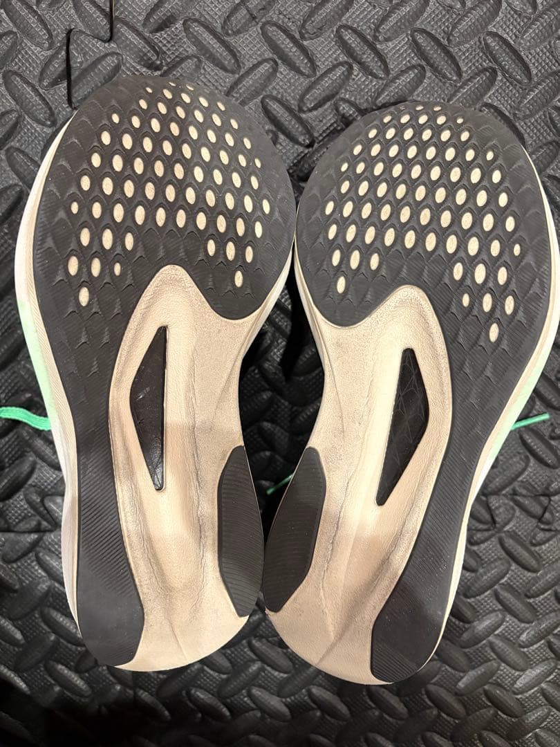 アシックス　マジックスピード5 25.0cm