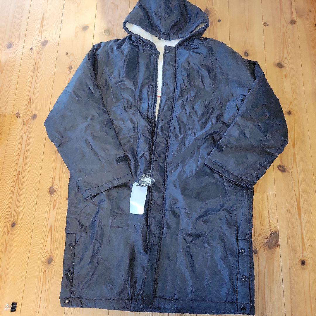 【未使用】NIKE ロングコート 中綿入り 黒 Ｍサイズ ベンチコート