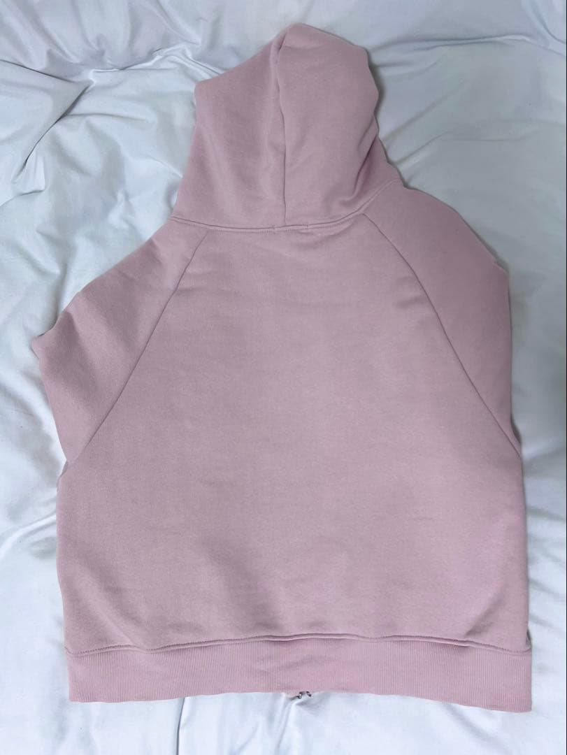 illigo ピンク ロゴパッチフルジップパーカー