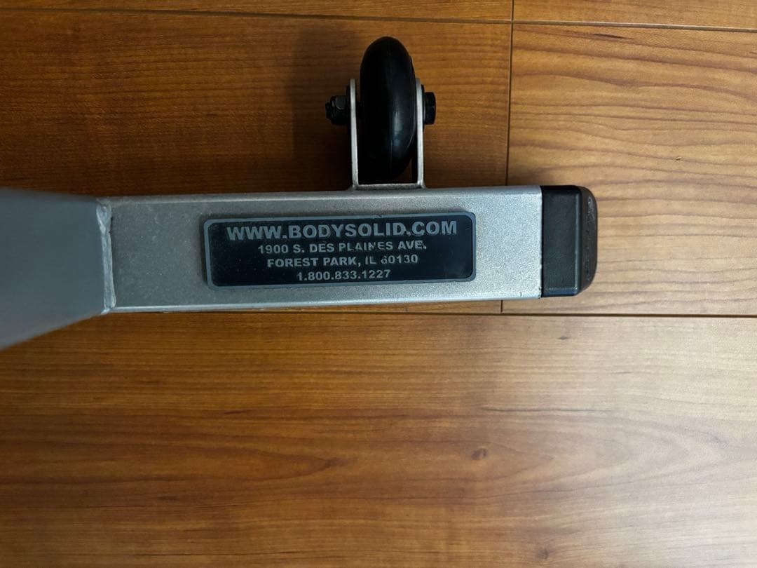 茨城　直接引取の場合お値引きします　Body-Solid インクラインベンチ