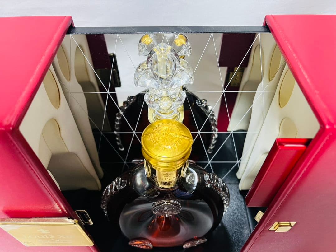 レミーマルタン ルイ13世 バカラ　替栓・冊子・観音開き化粧箱・外箱付！未開封