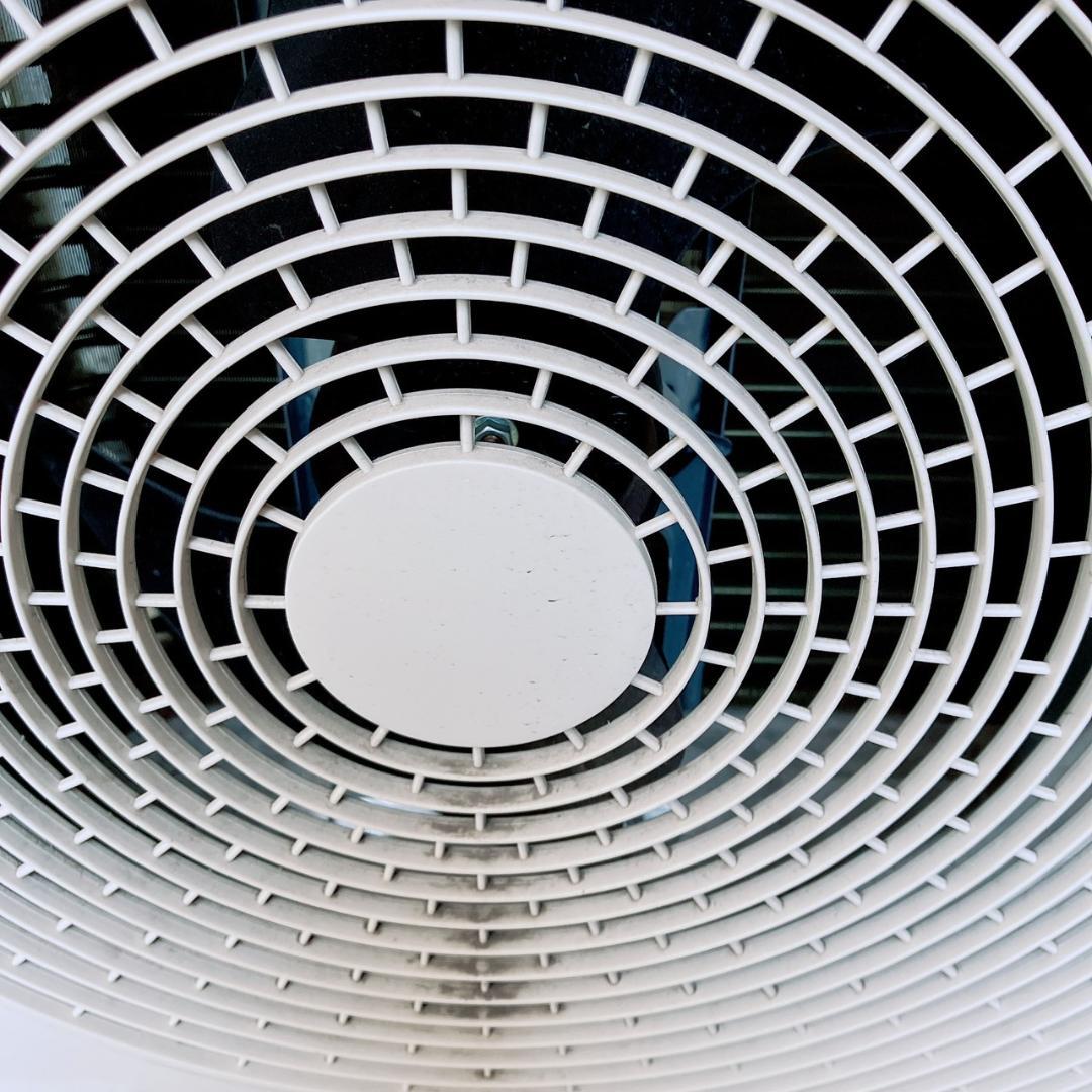 東芝　TOSHIBA　エアコン　RAS-H221M(W)　2022年製　6畳