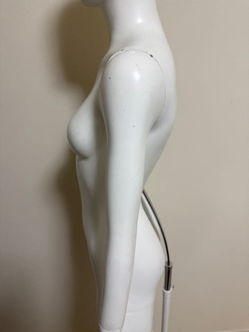 女性　全身トルソー　マネキン　白　高さ調整可能　ディスプレイ　店舗用品　ビジネス