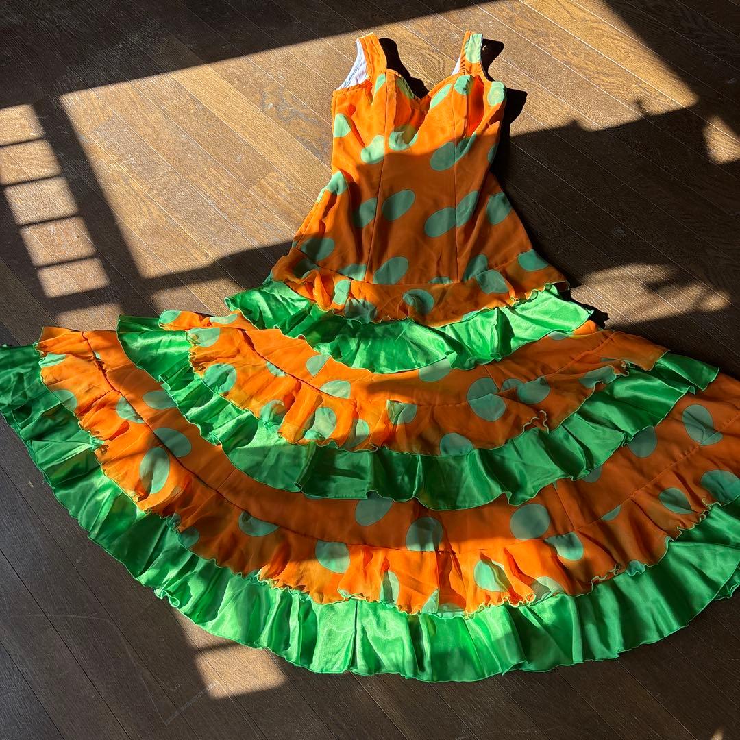 フラメンコドレス オレンジとグリーン