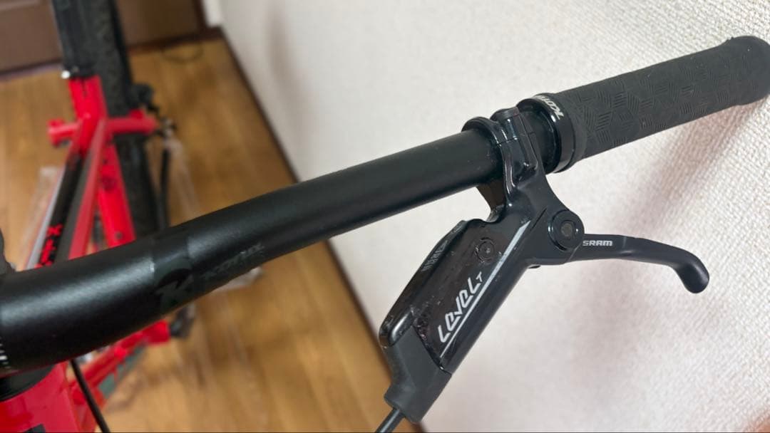 KONA UNIT-X プチカスタム　美品　Mサイズ