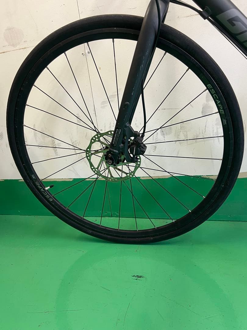 クロスバイク　GIANT escape R DISCジャイアント