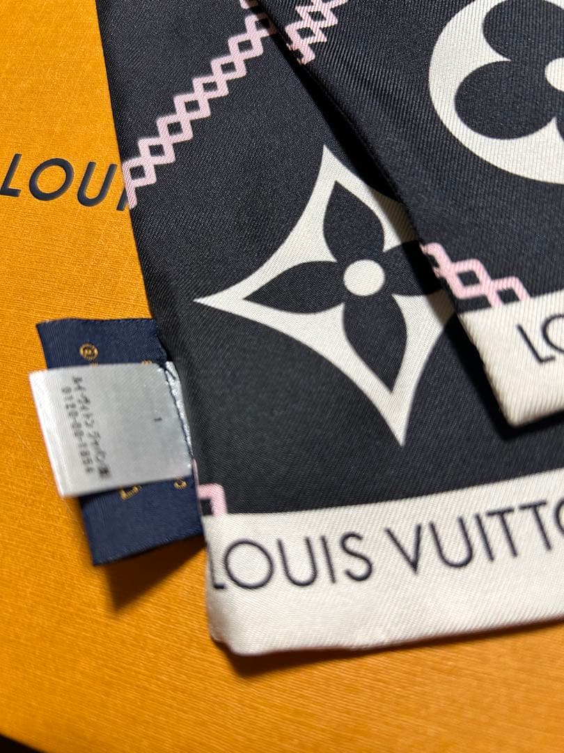Louis Vuitton バンドー