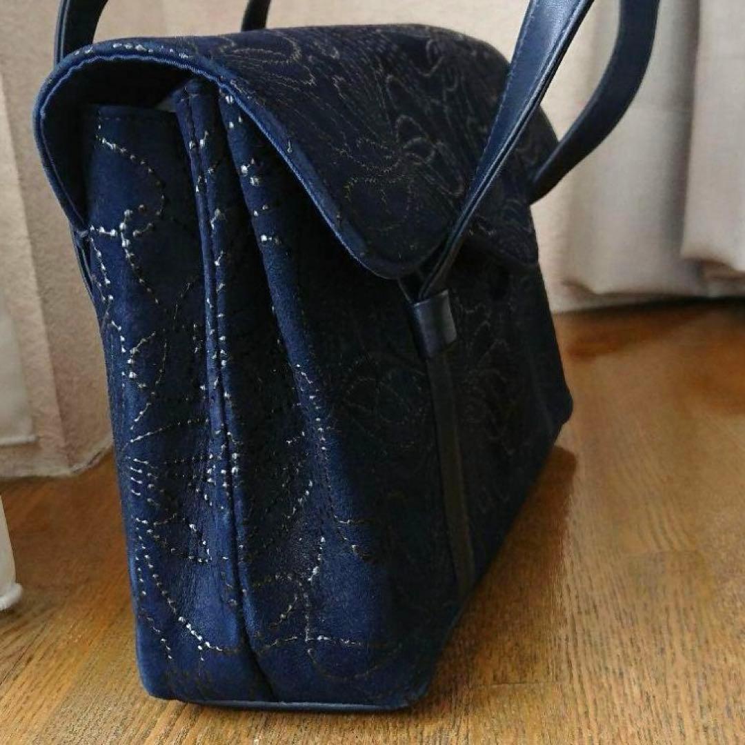 印伝屋　ハンドバック　ネイビー スエード 刺繍 和装用バッグ　横長　上品