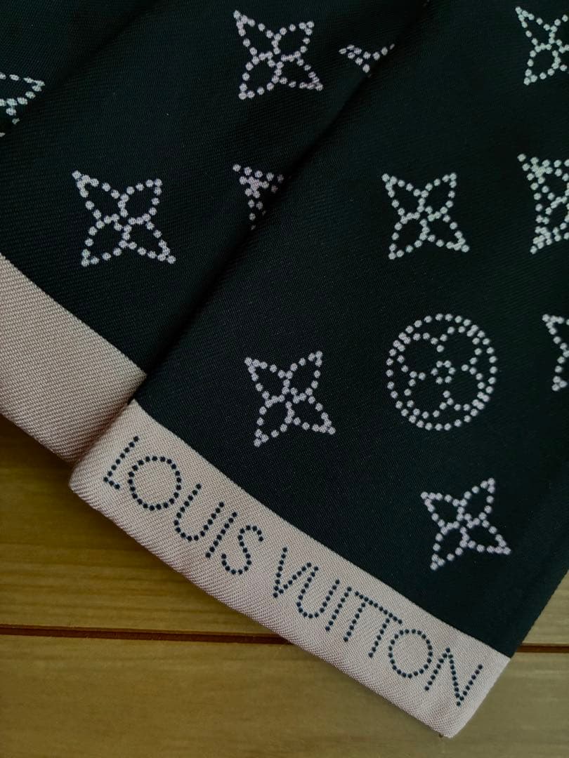 ルイヴィトン LOUIS VUITTON バンドー スカーフ リボンスカーフ