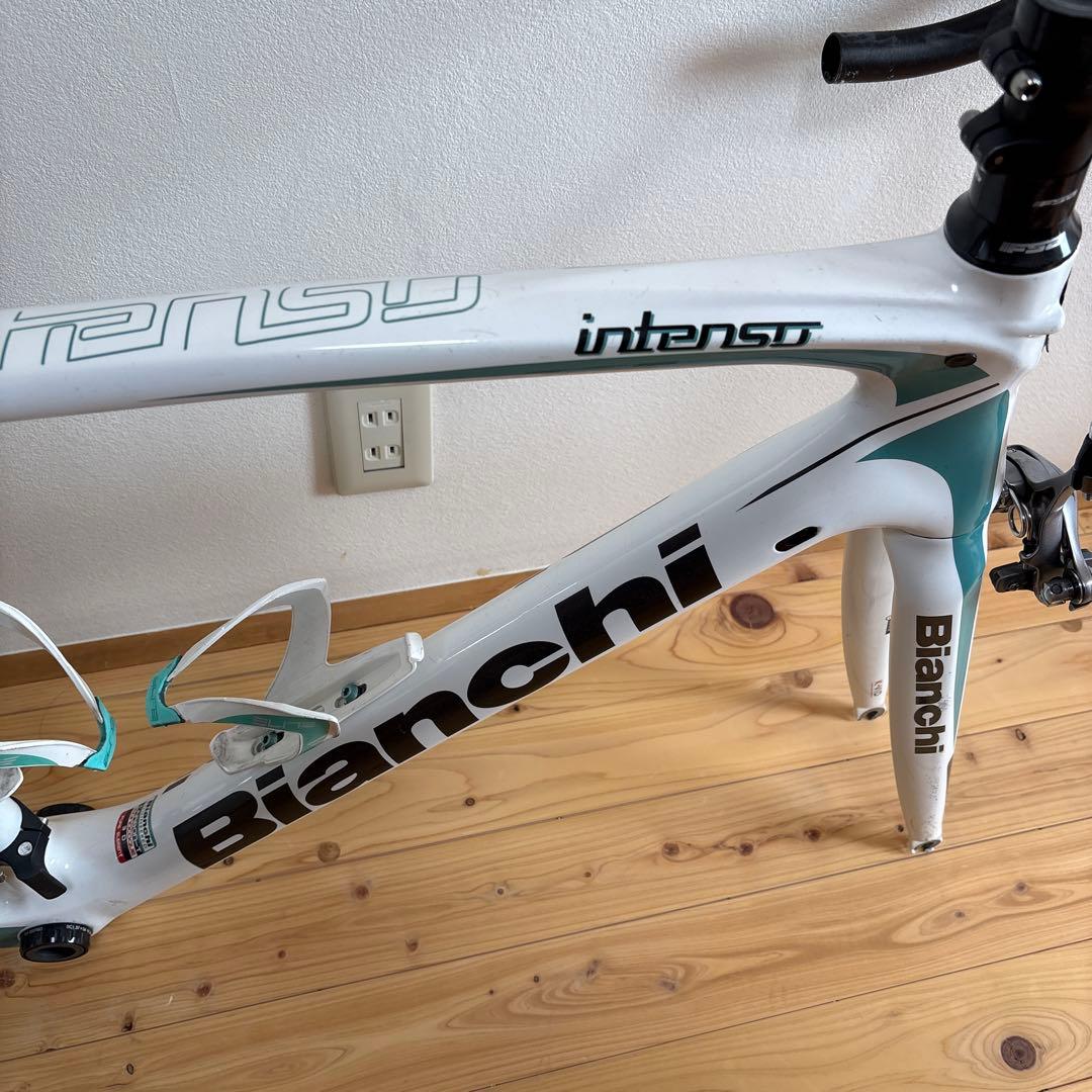 ビアンキ　インテンソ　カーボンロードバイクフレーム