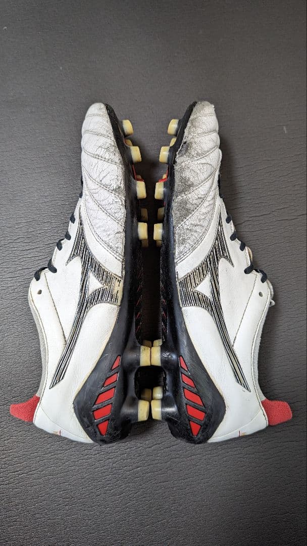 ミズノ　モレリア　ネオ　サッカースパイク　Mizuno Morelia 　neo