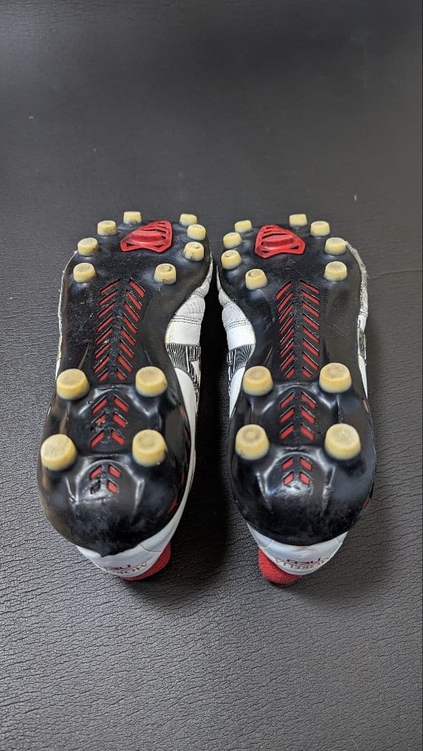 ミズノ　モレリア　ネオ　サッカースパイク　Mizuno Morelia 　neo
