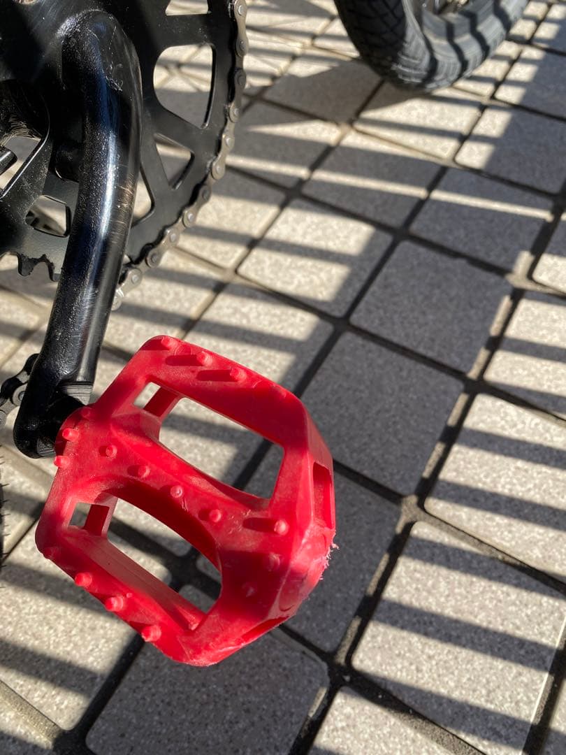 自転車本体 SHREDDER 16 HARO