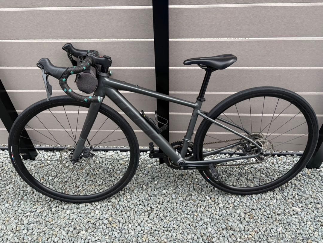 Trek Domane AL 2 Gen 4 44 美品 1ヶ月使用