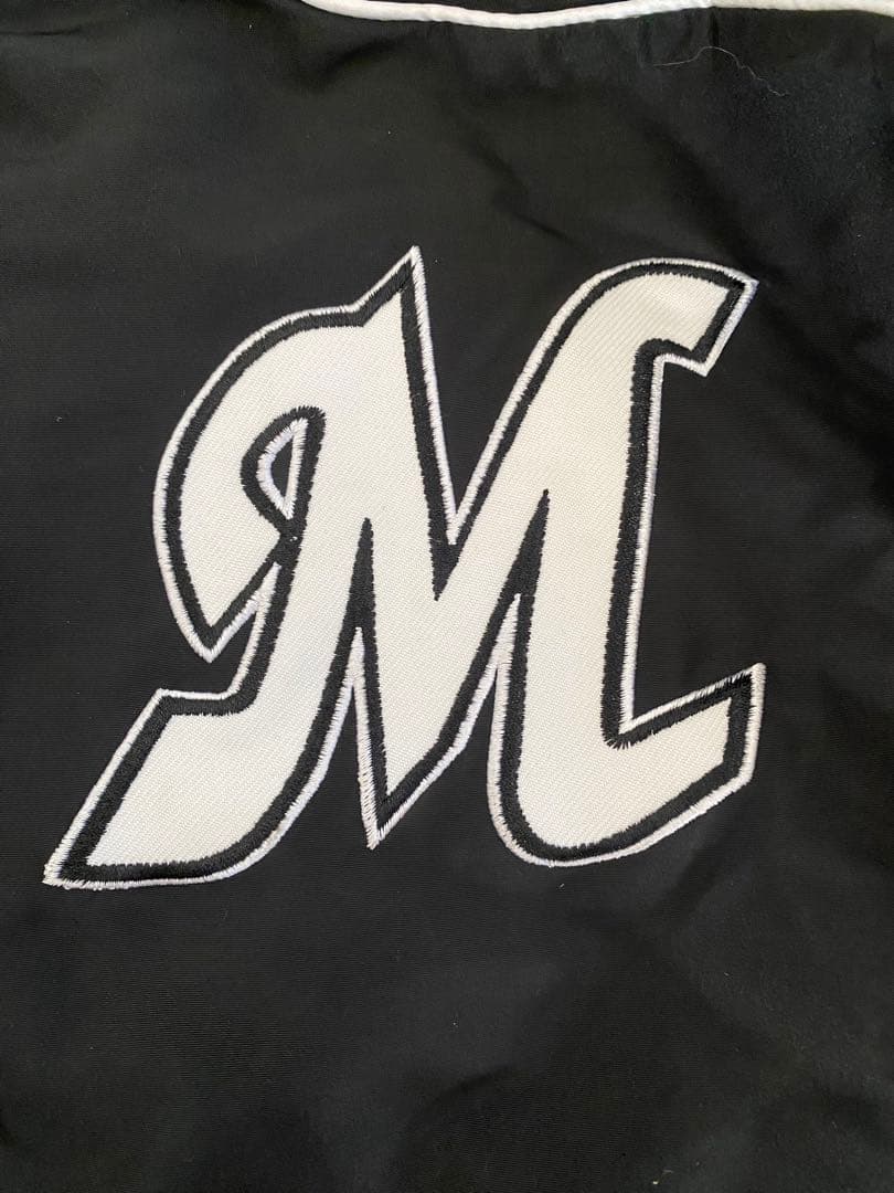 千葉ロッテマリーンズ　TEAM26　ミズノ製　中綿入りアウター