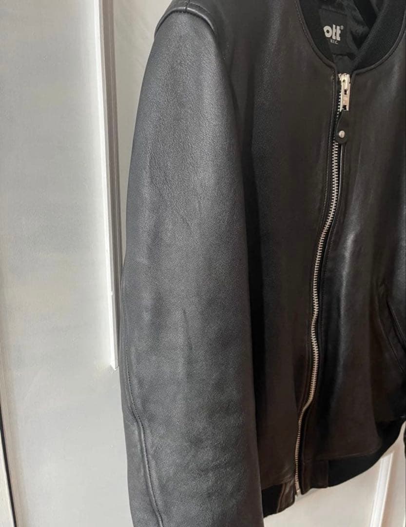 猫2026　Schott JACKET バワリー MA-1 Lサイズ