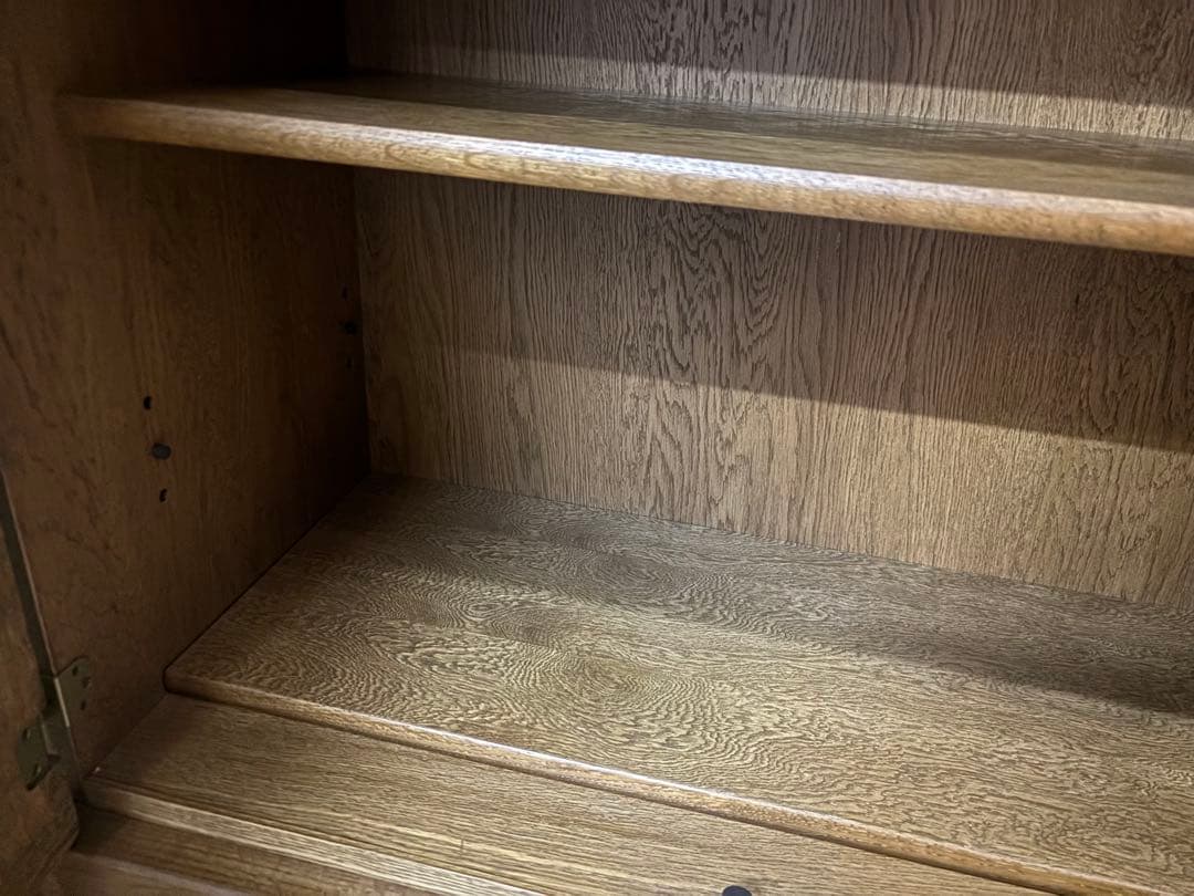 木製食器棚 ガラス扉付き 多段式収納