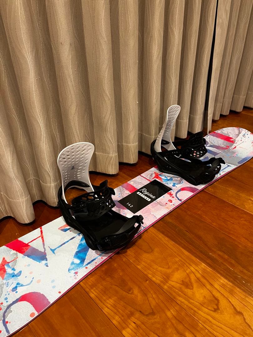 新品2点セット　バインFLUX 板ARBN 142cm レディース　スノーボード