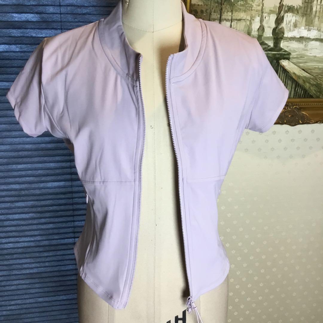 LULULEMON☆ 薄紫 ジップアップジャケット 半袖