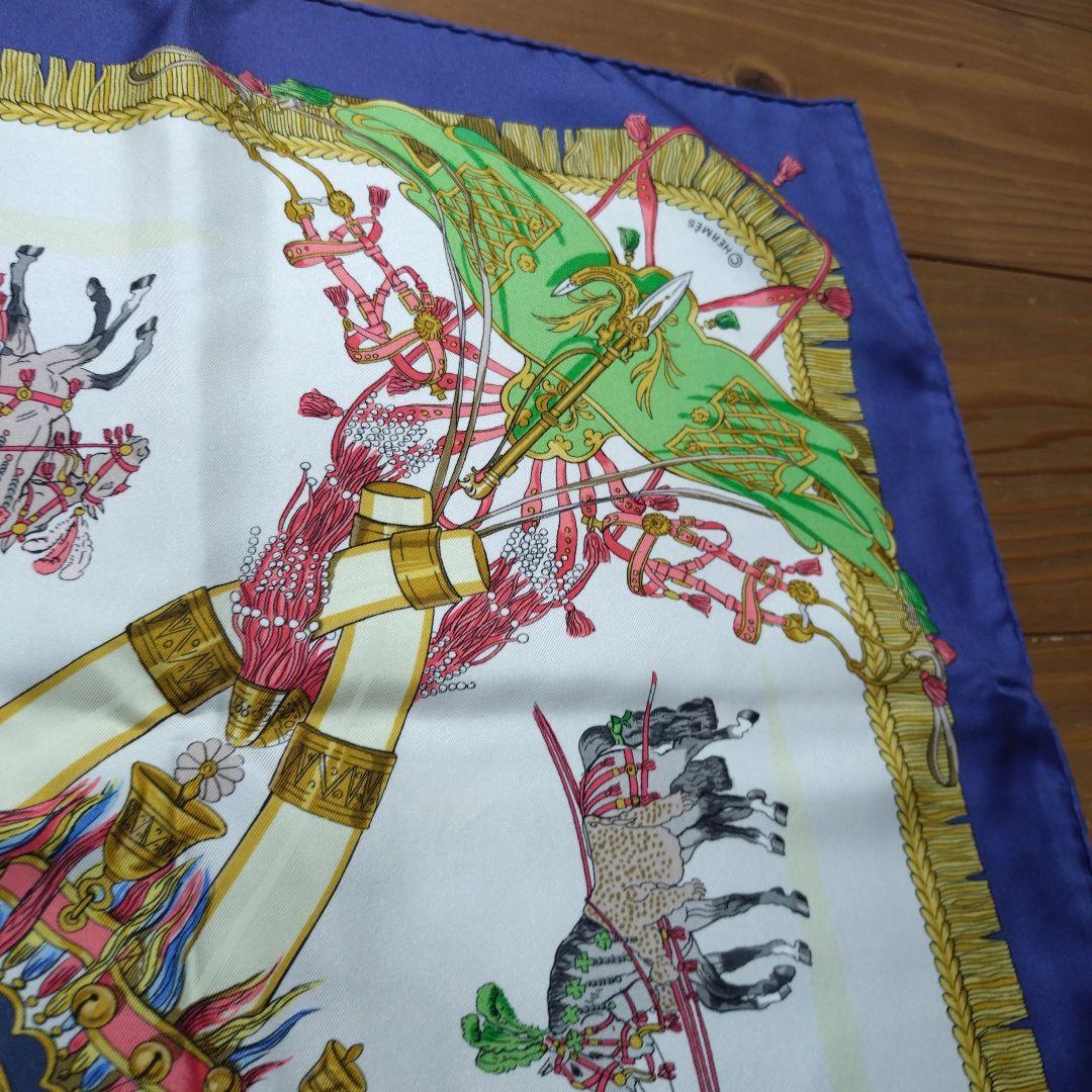 Hermès エルメス スカーフ カレ90 フランスとインドの馬装具