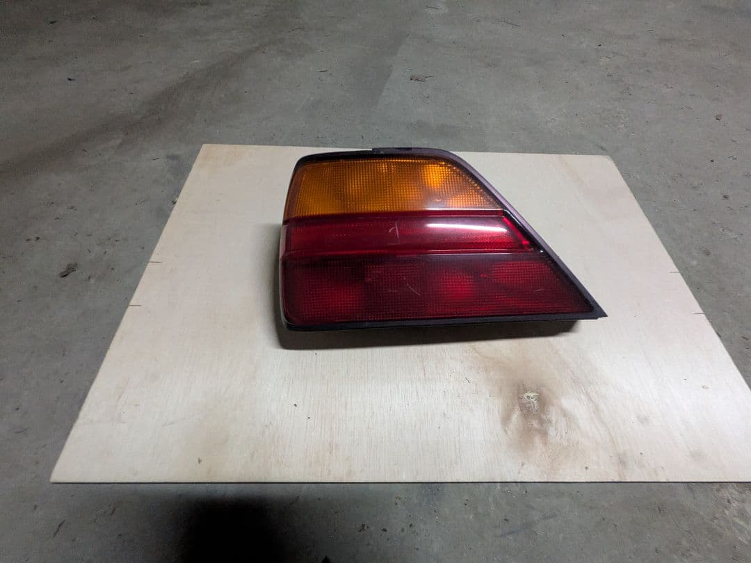 y32セドリック/グロリア前期テールライト