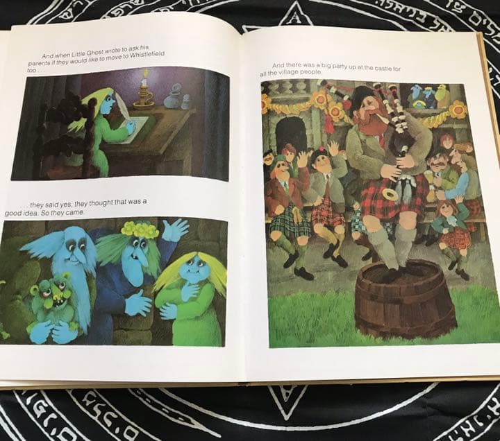 レア本　LITTLE SCOTTISH GHOST 絵本
