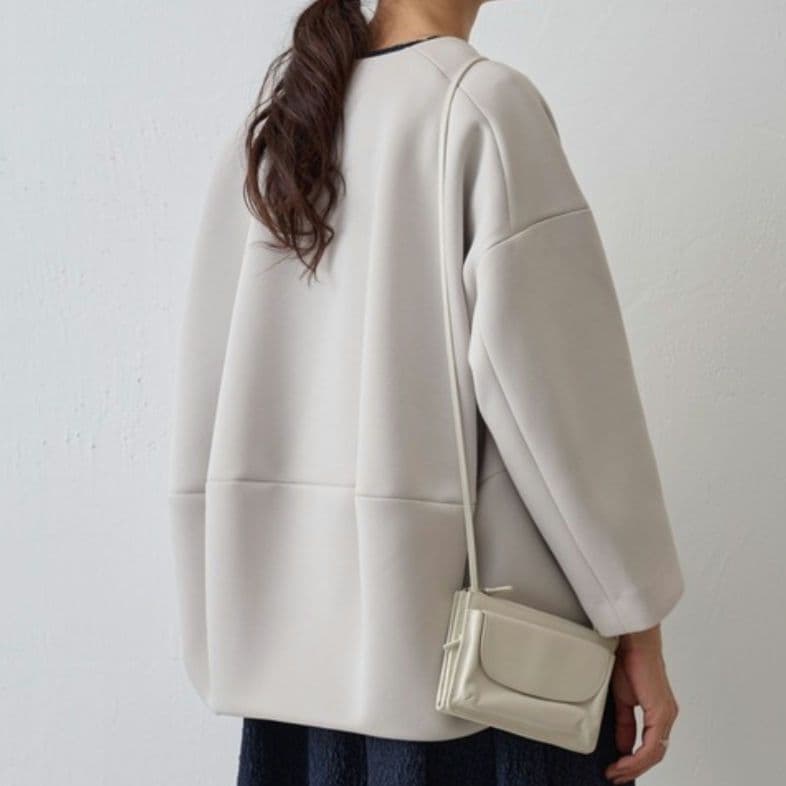 ビアズリー　うしろぷっくりダンボールショートコート