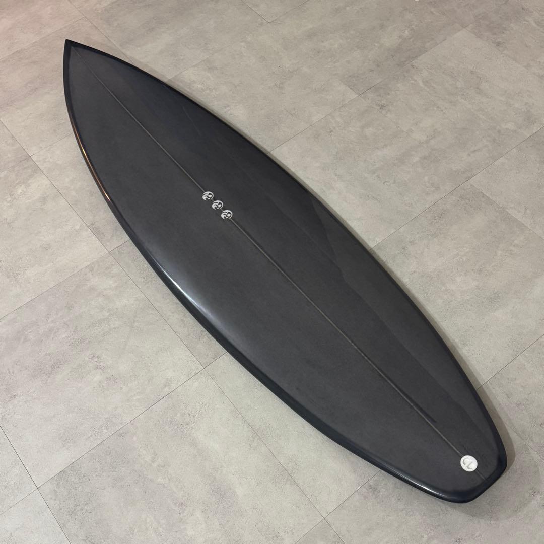 Maisonette Surfboards 5’10” パフォーマンストライ