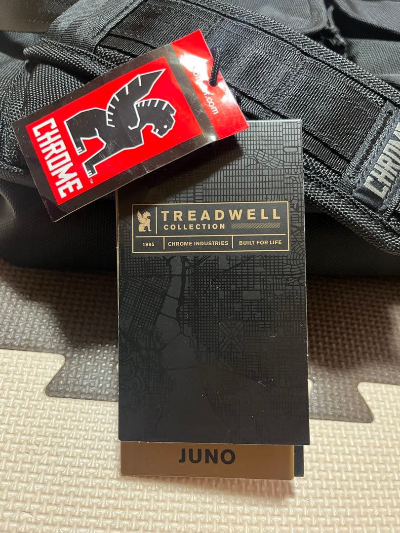 Chrome JUNO クローム　メッセンジャーバッグ　ビジネスバッグ