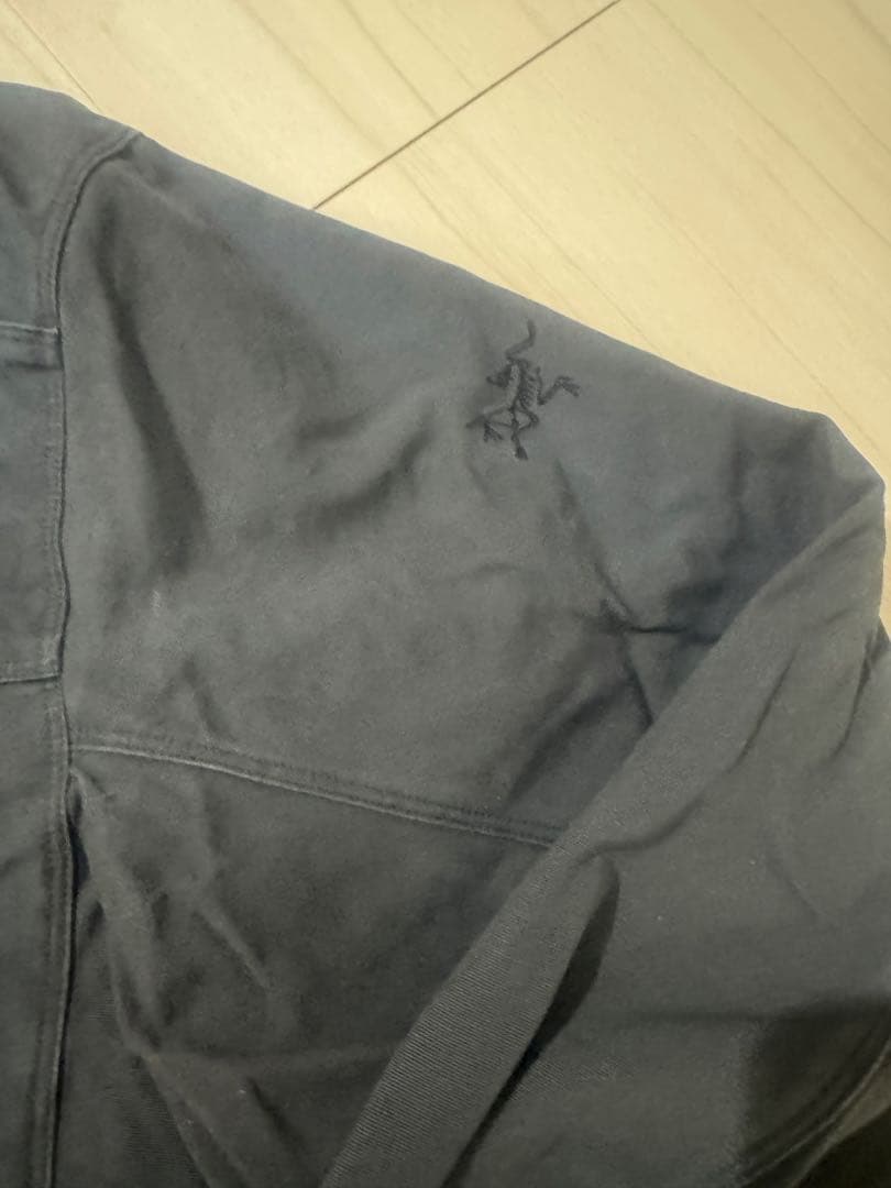 ARC'TERYX グレー ジャケットMサイズ