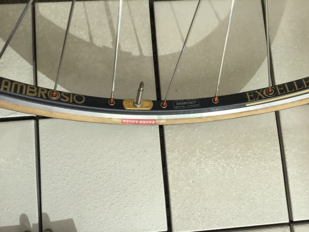 カンパニョーロ 50周年ハブ + アンブロッシオ Excellence