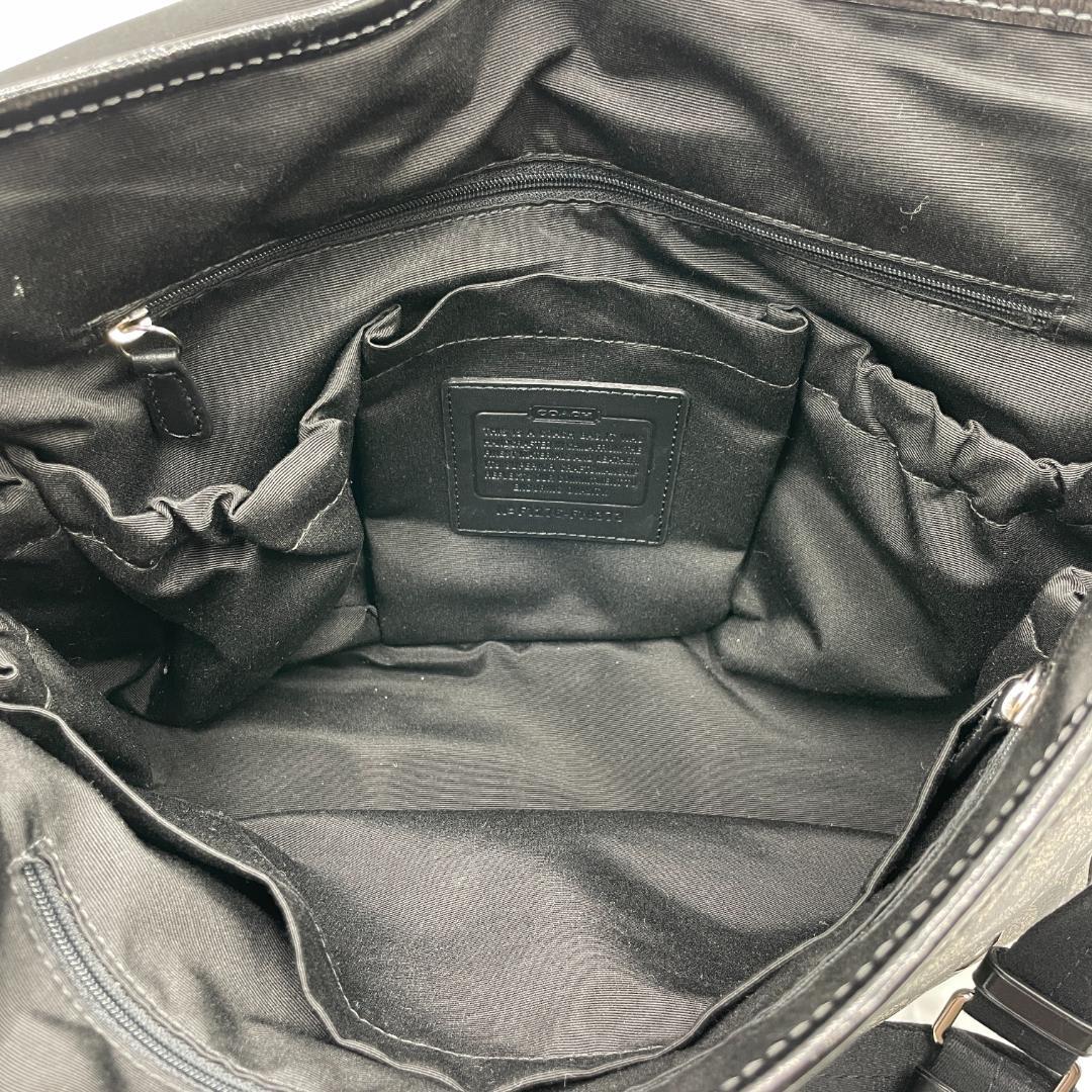 良品 COACH メッセンジャーバッグ PVCレザー ブラック シグネチャー