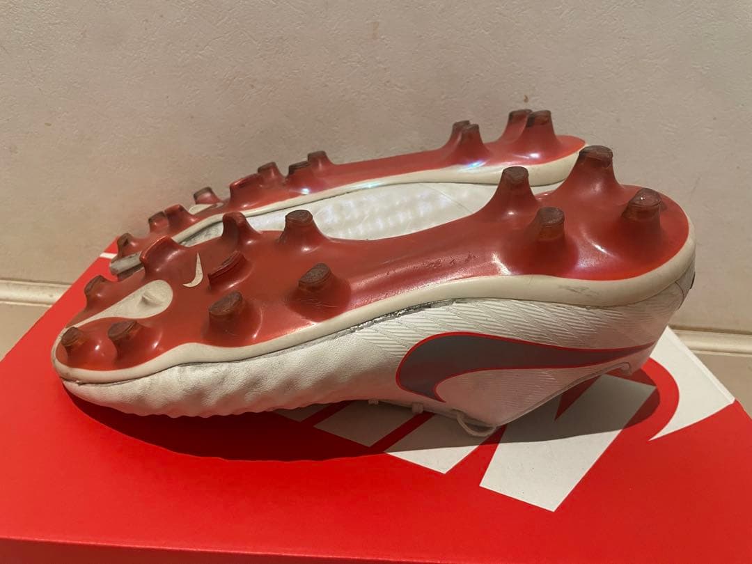 ナイキ マジスタ　オブラ 2 エリート (ホワイト×レッド)