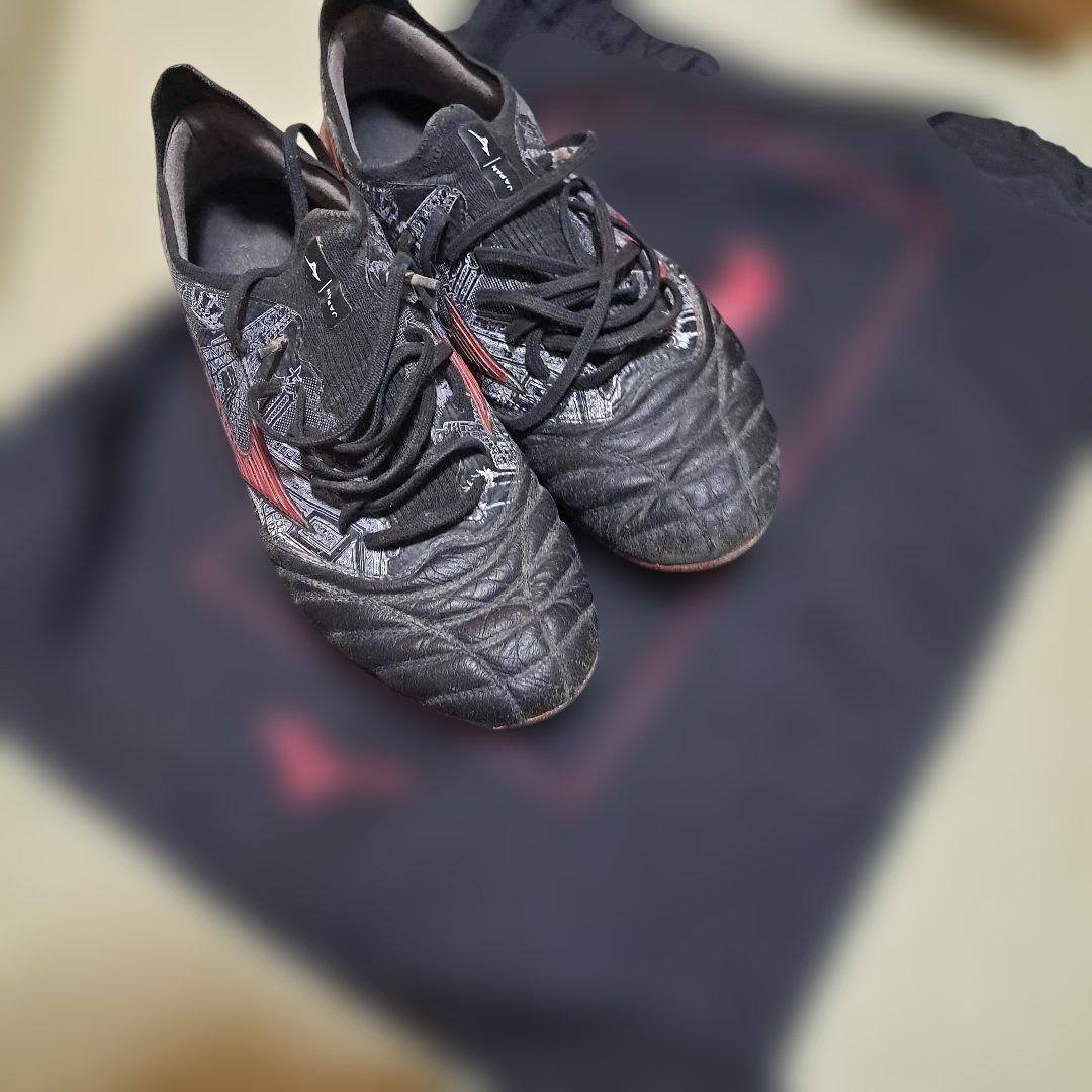 Mizuno Morelia Neo III サッカーシューズ