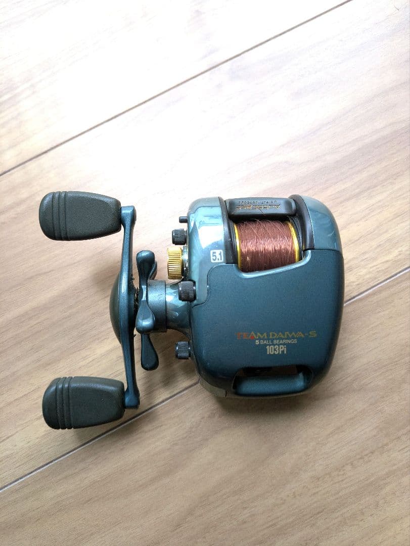 【匿名配送】バス釣り引退セット リールセット6点 釣り まとめ売り