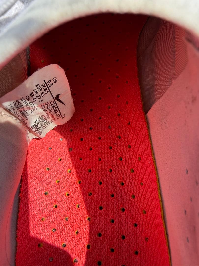 Nike サッカーシューズ ティエンポ