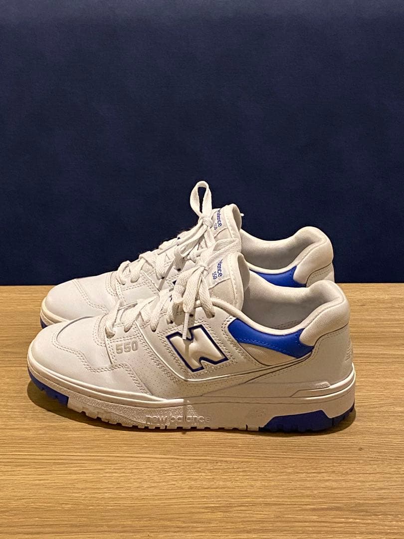 【数回使用】ニューバランス　25cm スニーカー　BB550SWC ブルー　箱付
