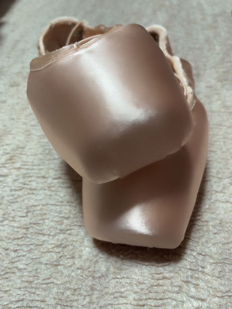 BLOCHエレガンスストレッチ4 XXX リボン・クッションつき