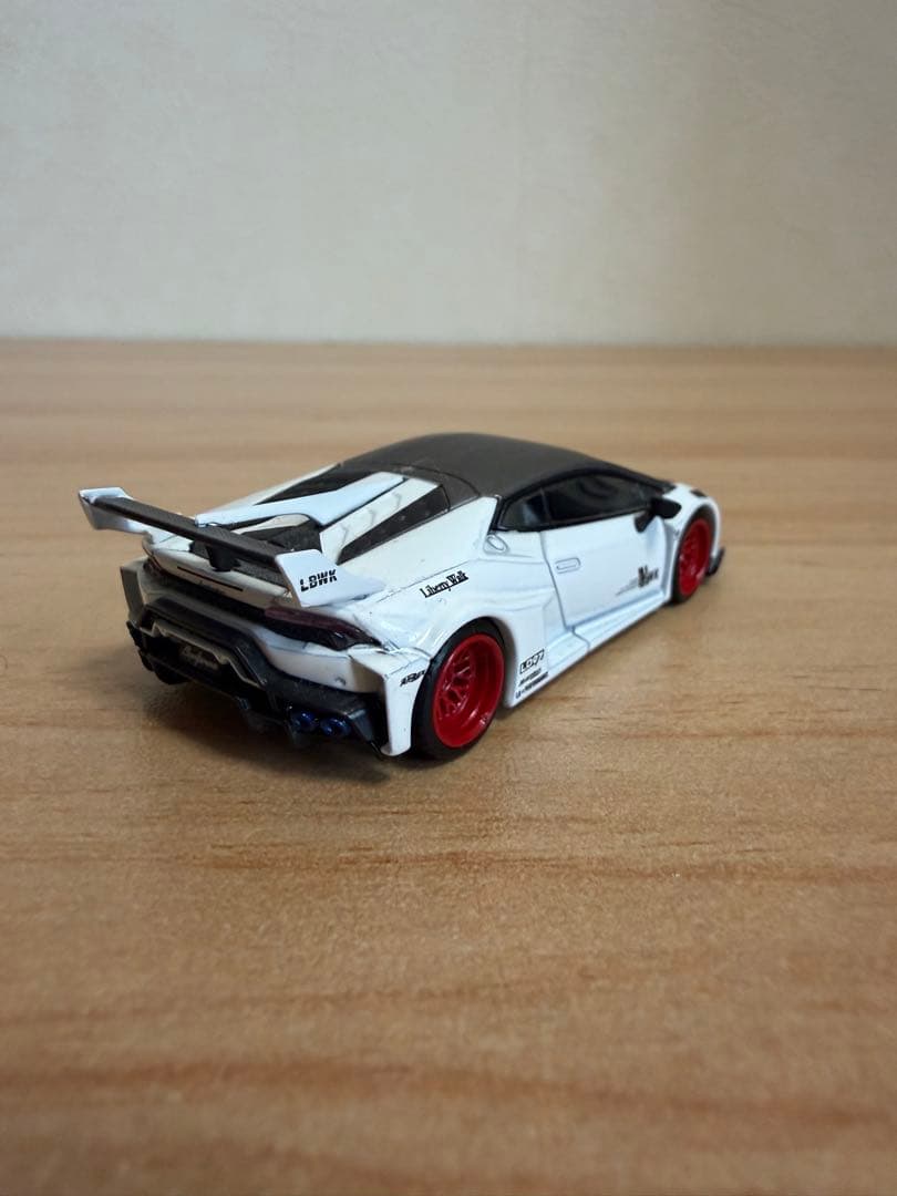 MINI GT LBWORKSLamborghini HuracánGTホワイト