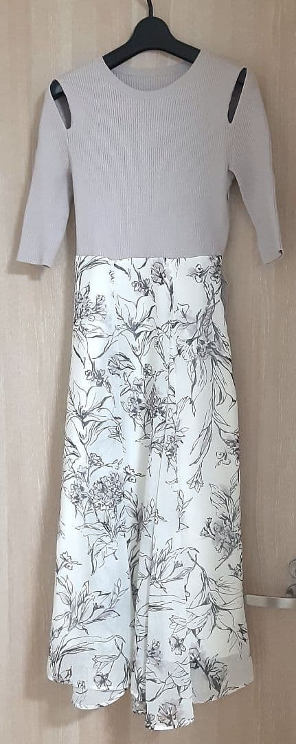 Apuweiser-riche 有楽町マルイ限定 ニットコンビフラワーワンピース