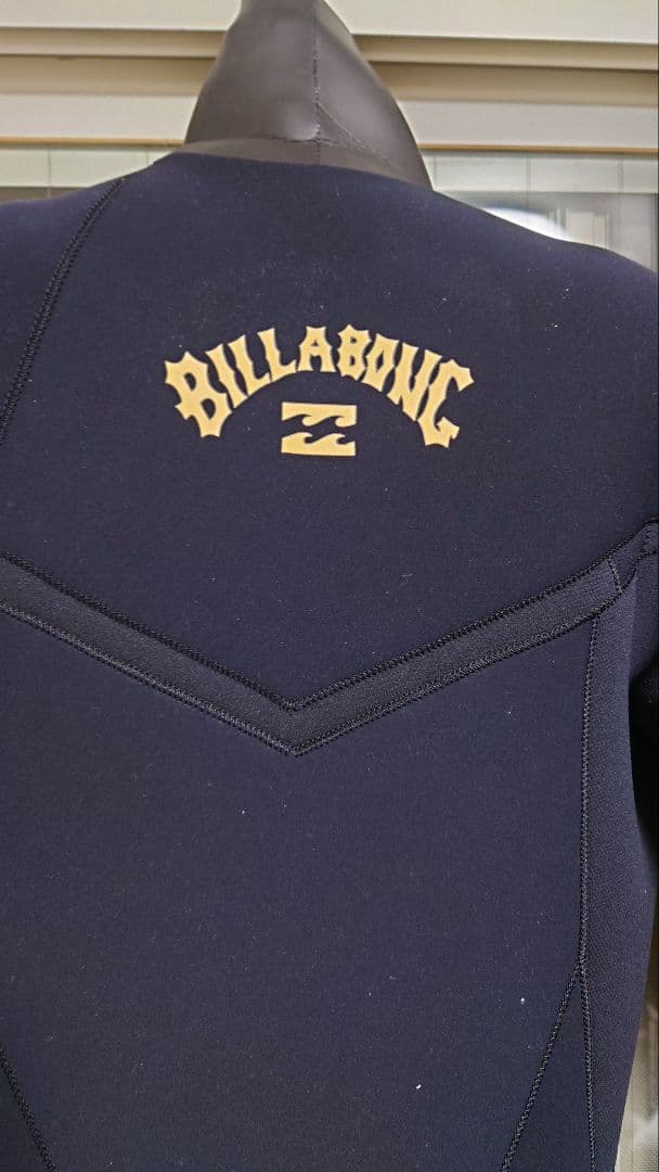 BILLABONG 新品未使用 セミドライスーツ MLサイズ ブラック