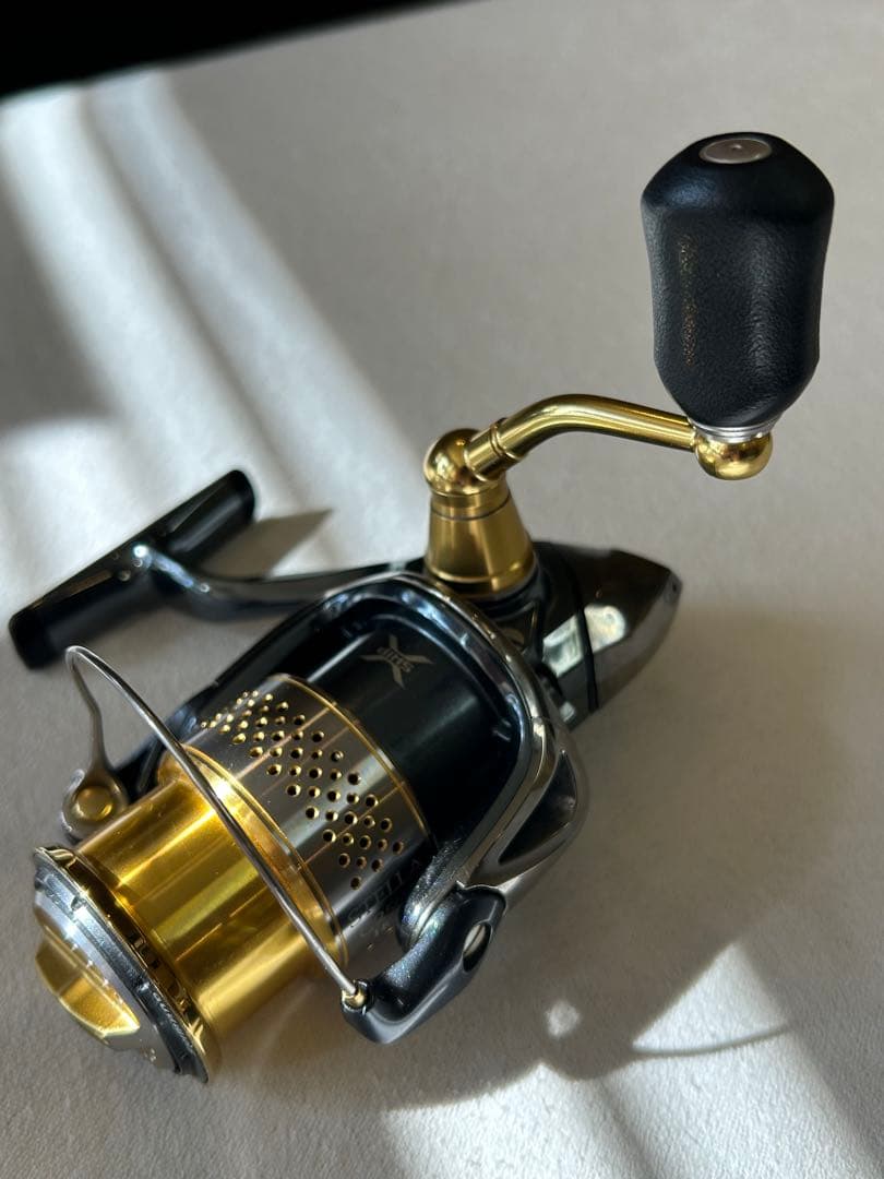 SHIMANO シマノ　１０　ステラ　C2500HGS