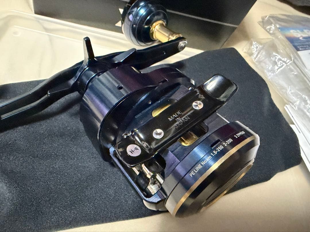 【美品】ダイワ ソルティガIC 100HL-DH