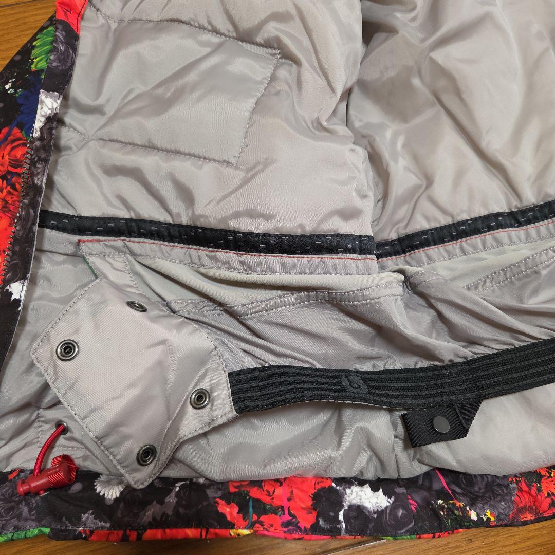 BURTON × ASICS　スノボーウェア　レディース　S～M