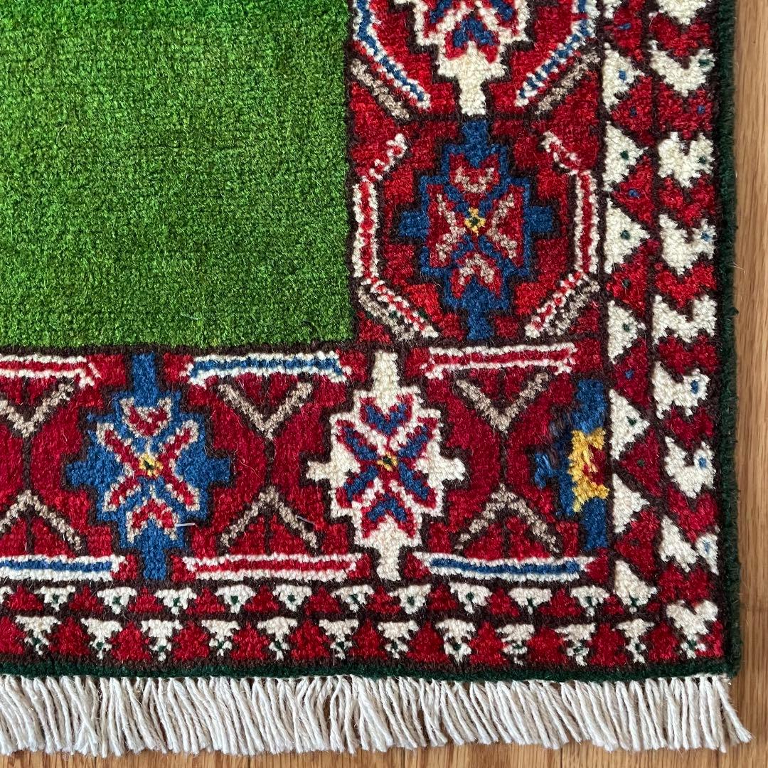 ペルシャ絨毯 ヤラメ産 本物 ペルシャ 手織り サイズ 86×111cm