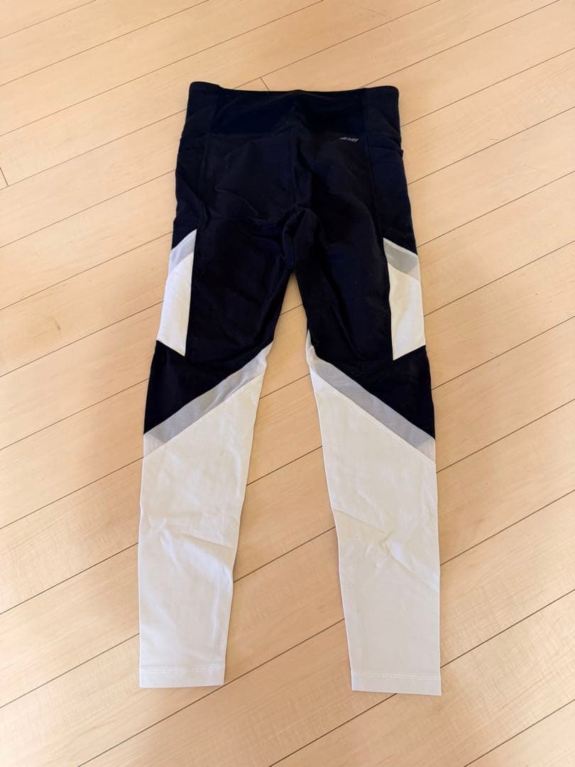 735 New balance ドライ　レギンス　L